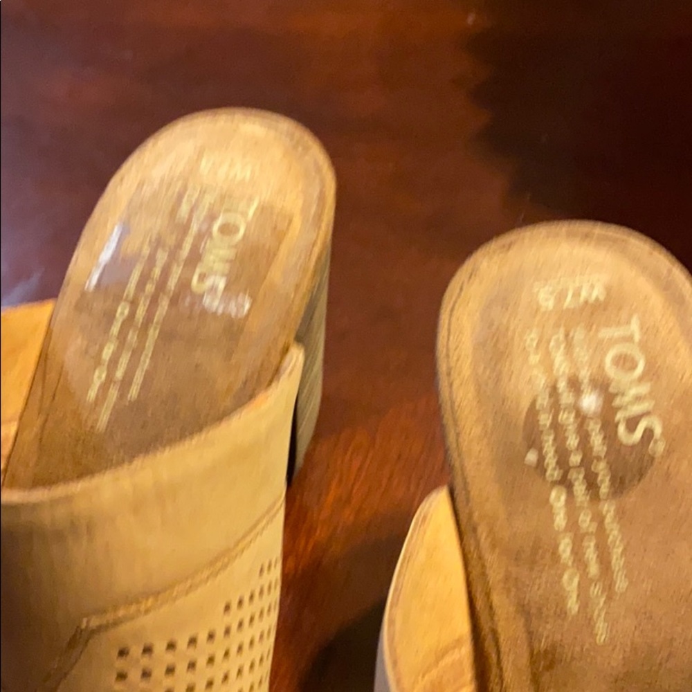 Sandals - Picture 6 of 8